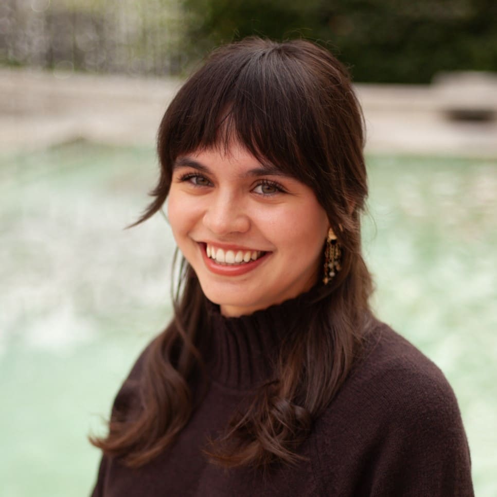 Headshot of Renna Hickey