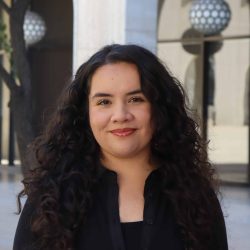 Headshot of Daisy Santiago